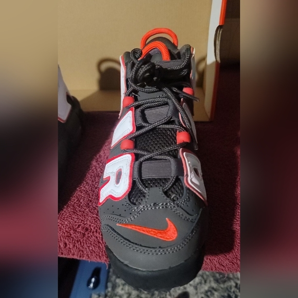 [Y-4]=(W-5.5) Nike Air More Uptempo GS  'Medium Ash SirenRed White' - Picture 3 of 9